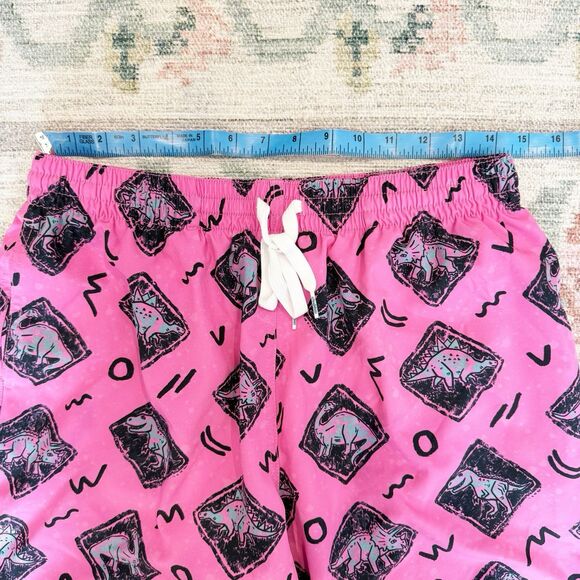 Chubbies Mens Lined Swim Trunks Size Large Pink Dinosaur 5.5in Quick Dry - Picture 6 of 7